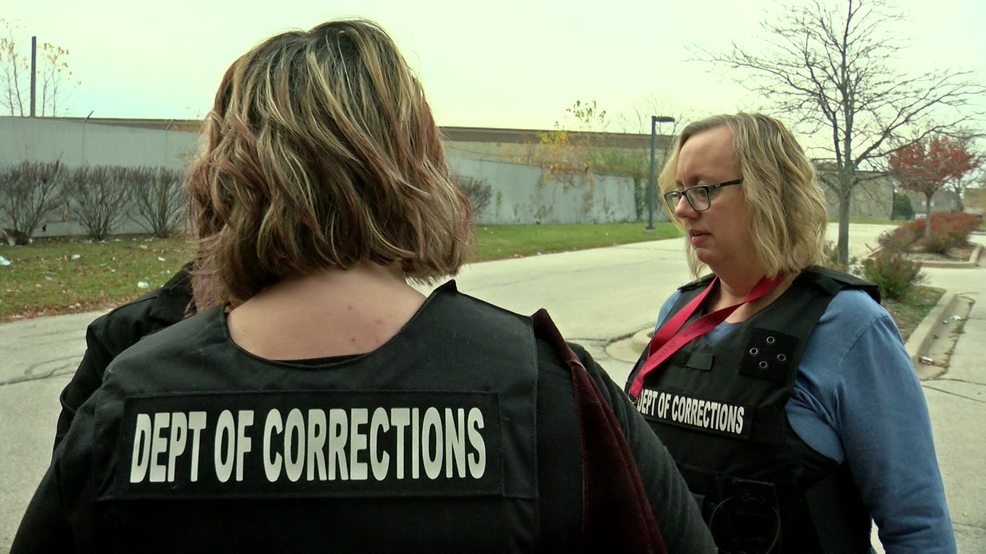 Milwaukee corrections officers visit homes of registered sex offenders during trick-or-treat