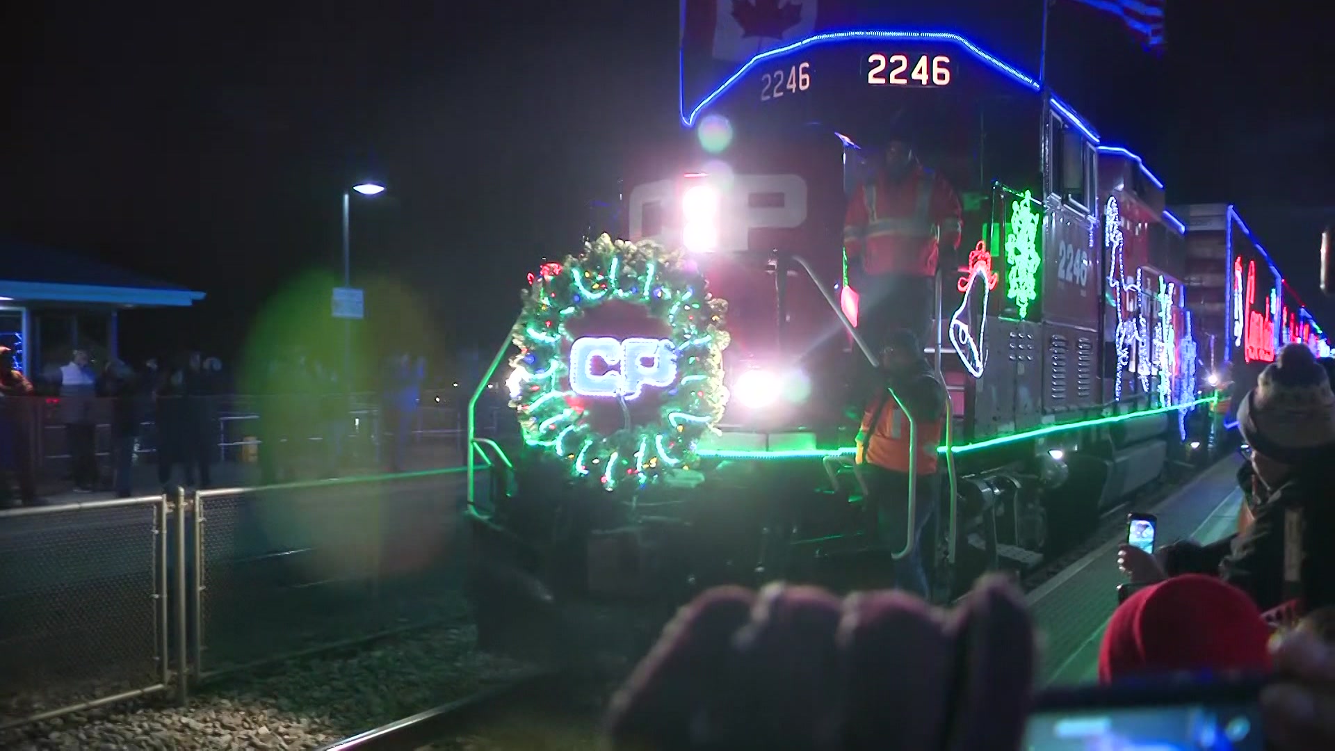 Canadian Pacific holiday train makes stops in Milwaukee area