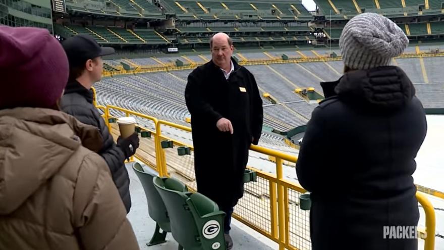 Packers tap Brian Baumgartner to help fill in during 'The Bye Week