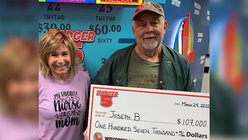 Man goes out to buy hot dogs, comes home with 7,000 winning Badger 5 jackpot
